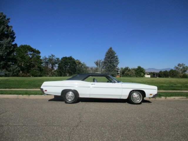 Ford Galaxie 1970 image number 27