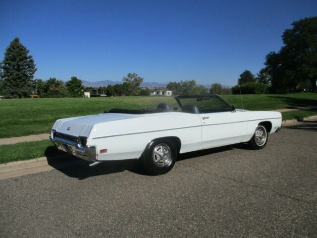 Ford Galaxie 1970 image number 30