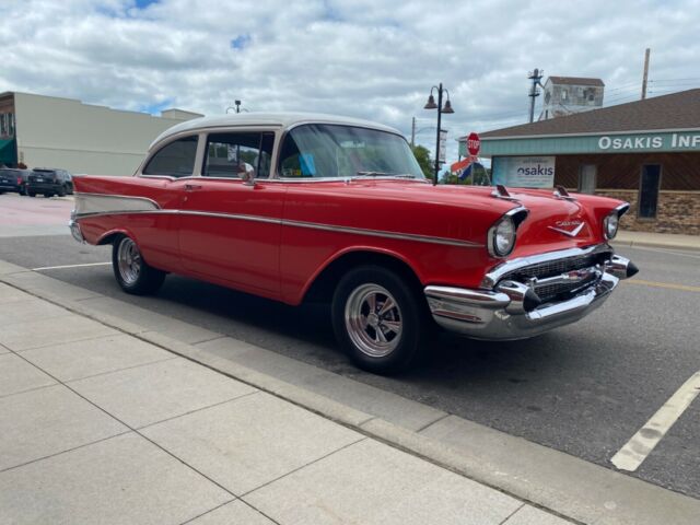 Chevrolet Sedan 1957 image number 29