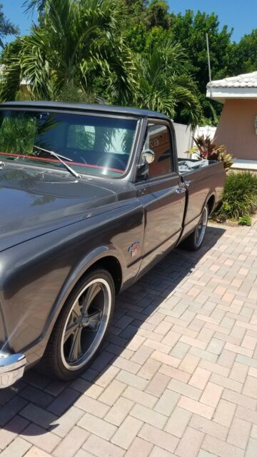 Chevrolet C-10 1967 image number 17