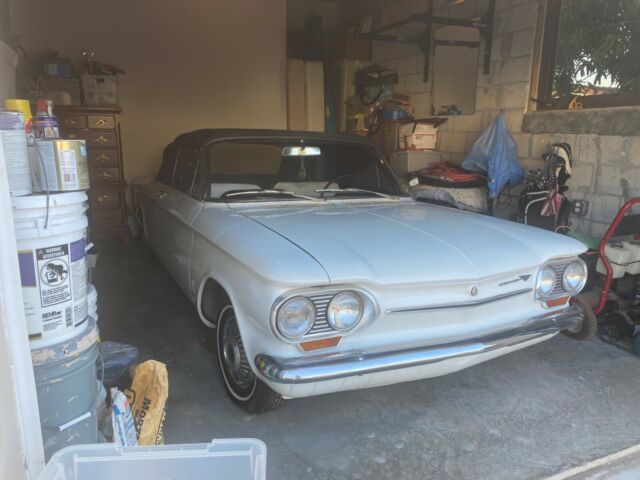 Chevrolet Corvair 1963 image number 0