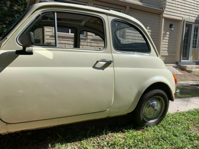 Fiat 500L 1970 image number 32