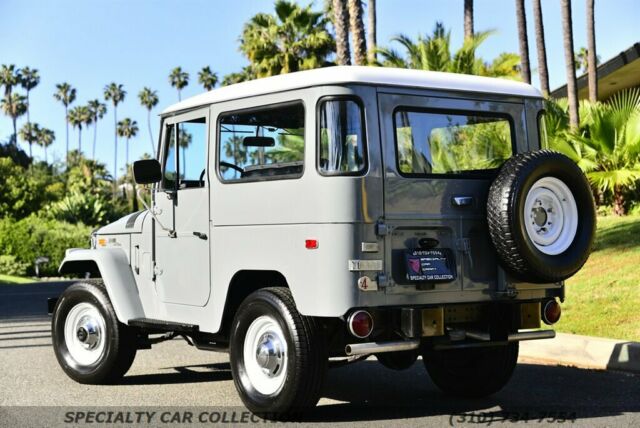 Toyota FJ 40 1971 image number 13