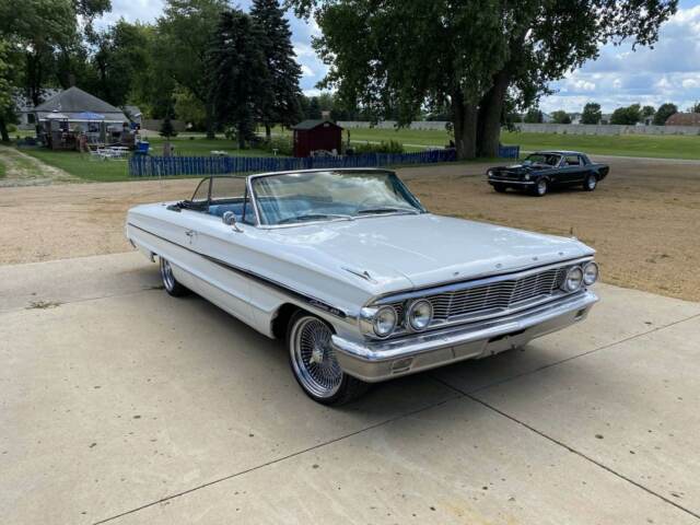 Ford Galaxie 1964 image number 0