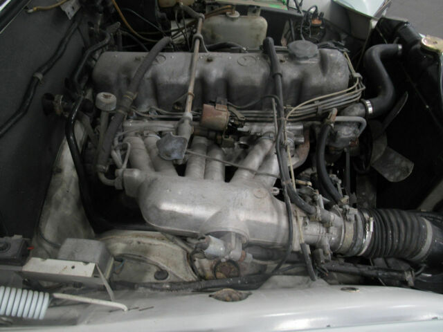 Mercedes-Benz 250SE 2.5 Fuel Injected In-line 6 cylinder 1967 image number 12