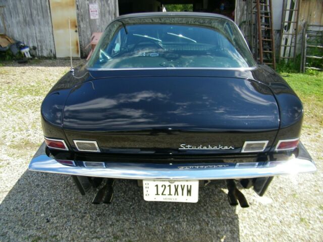 Studebaker Avanti 1964 image number 24