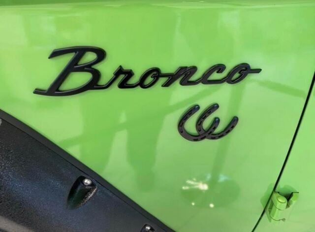 Ford Bronco 1971 image number 2