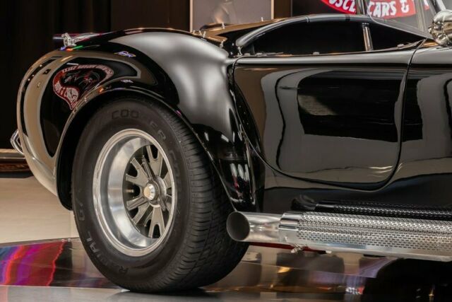 Shelby Cobra 1965 image number 23