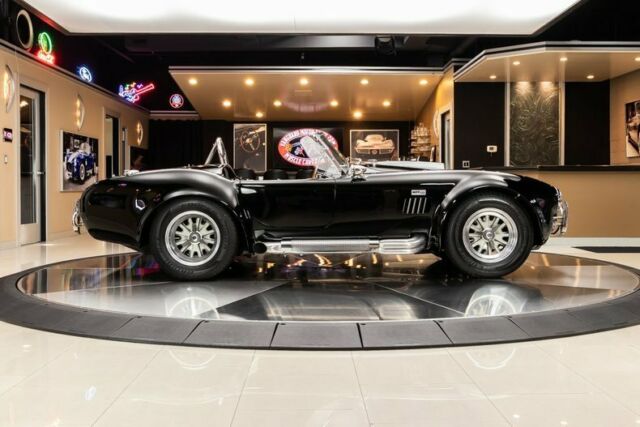 Shelby Cobra 1965 image number 33