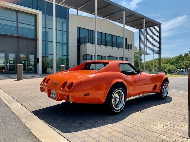 Chevrolet Corvette 1976 image number 9