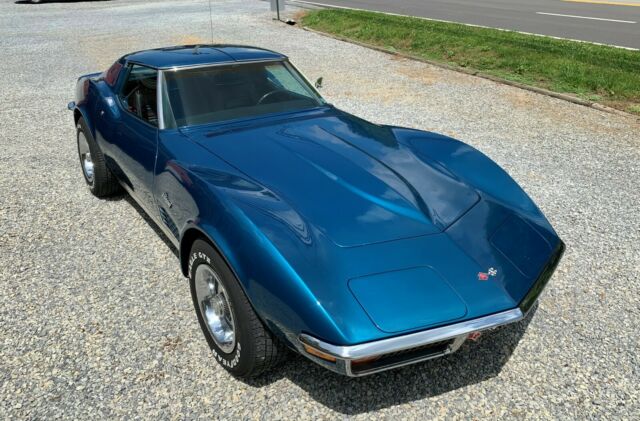 Chevrolet Corvette 1972 image number 32