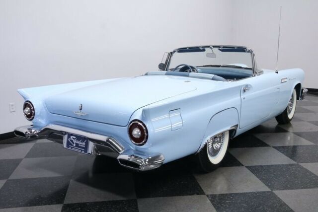 Ford Thunderbird 1957 image number 13