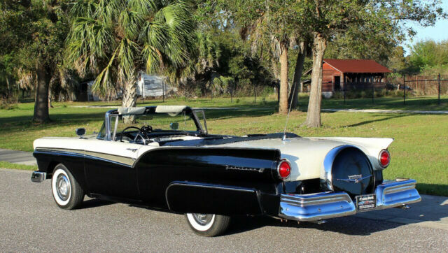 Ford Fairlane 1957 image number 27