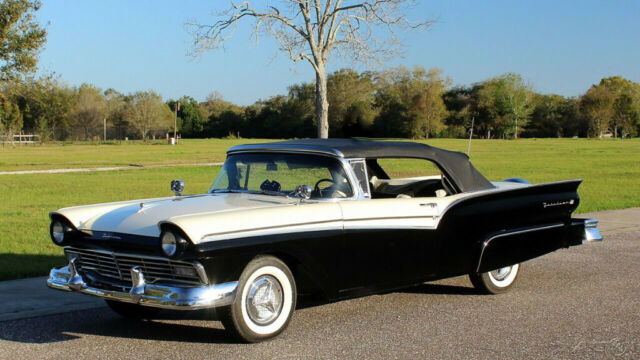 Ford Fairlane 1957 image number 32