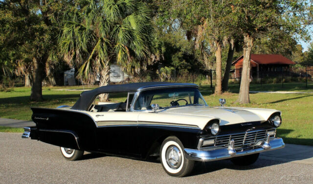 Ford Fairlane 1957 image number 34