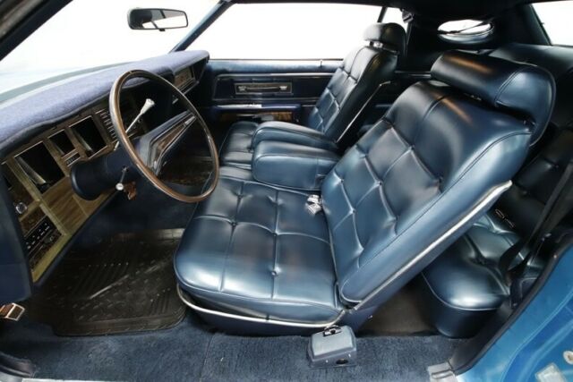 Lincoln Continental 1973 image number 4