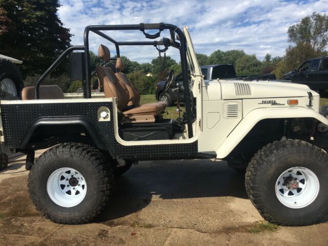 Toyota Land  Cruiser FJ40 1971 image number 6