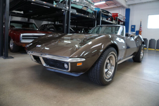 Chevrolet Corvette 427/390HP V8 Convertible 1969 image number 28