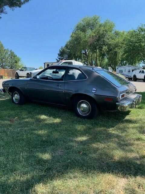 Ford Pinto 1976 image number 1