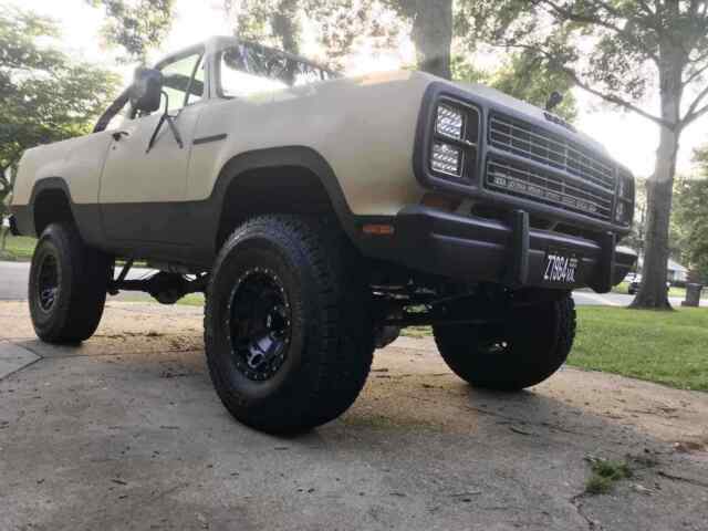 Dodge Ramcharger 1978 image number 2