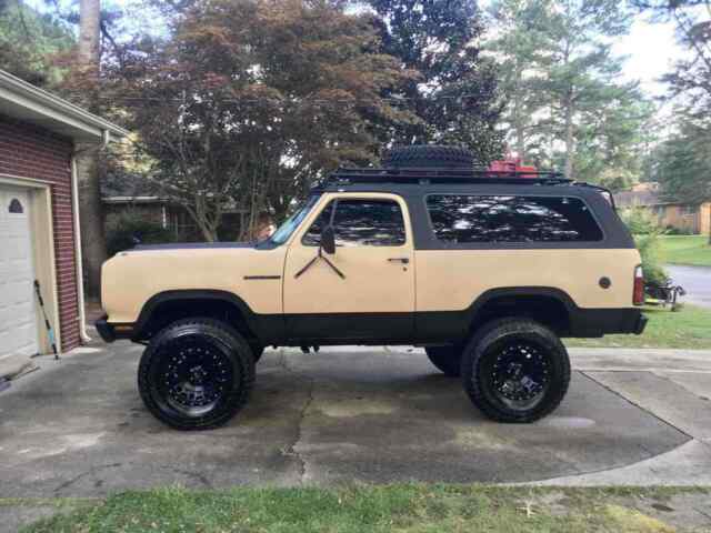 Dodge Ramcharger 1978 image number 24