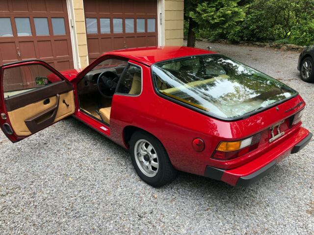 Porsche 924 1978 image number 15