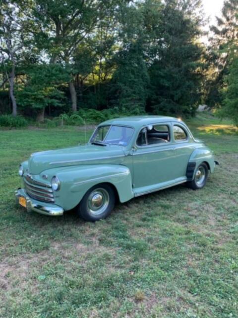 Ford Deluxe 1946 image number 47