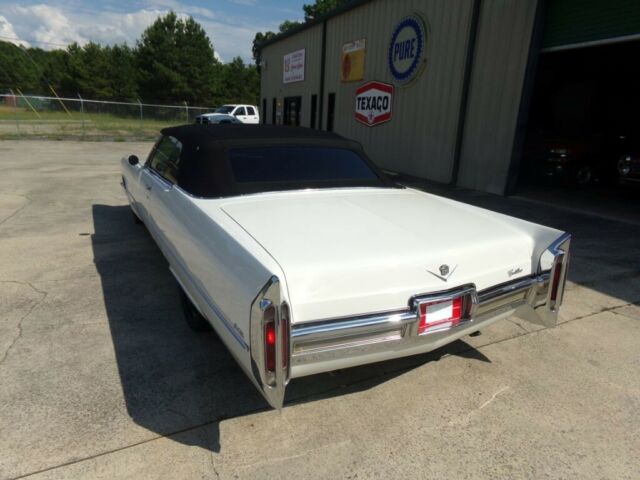 Cadillac DeVille 1966 image number 1