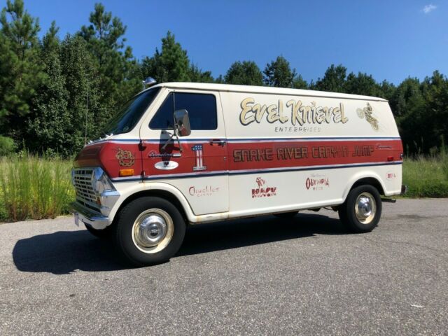 Ford E-Series Van 1970 image number 0