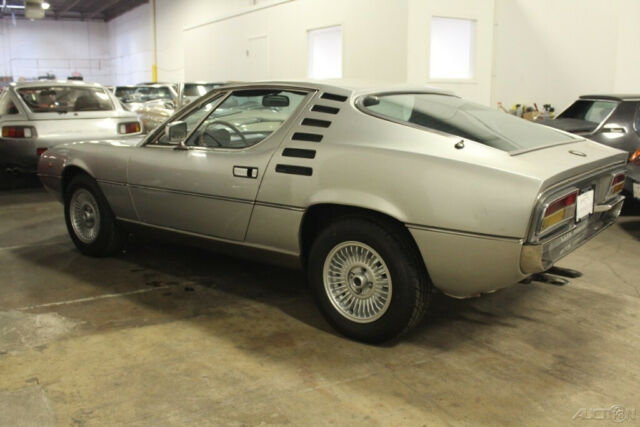 Alfa Romeo Montreal 1973 image number 9