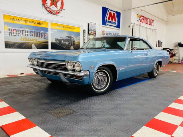 Chevrolet Impala 1965 image number 25