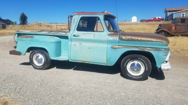 Chevrolet C10 Pickup 1965 image number 2