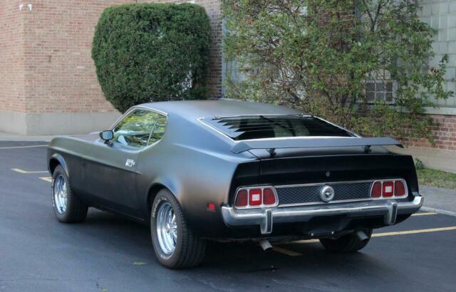 Ford Mustang 1973 image number 2