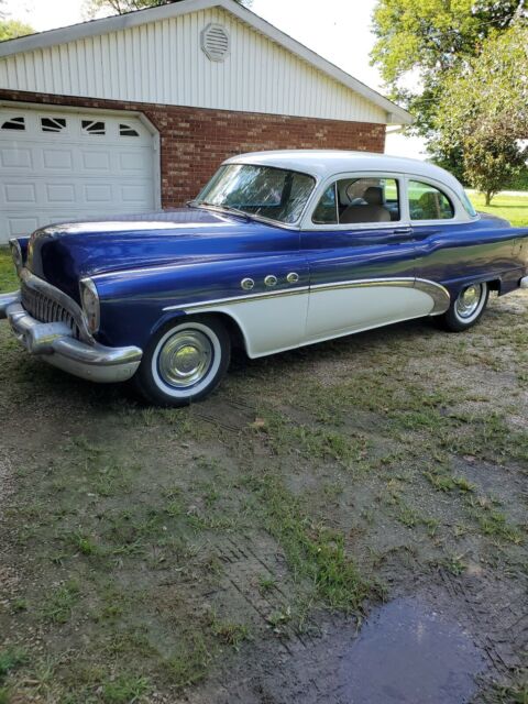 Buick Special 1953 image number 0