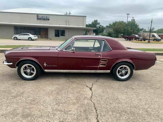 Ford Mustang 1967 image number 1