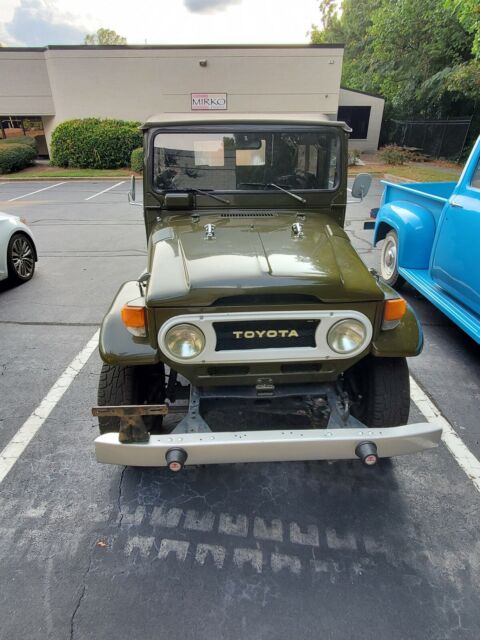 Toyota FJ40 1978 image number 0