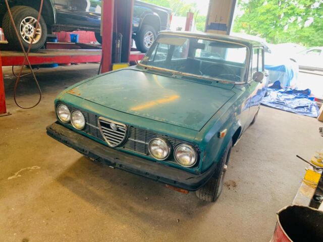 Alfa Romeo Berlina 1972 image number 25