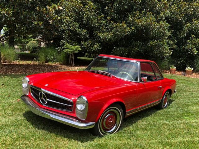 Mercedes-Benz SL-Class 1966 image number 0