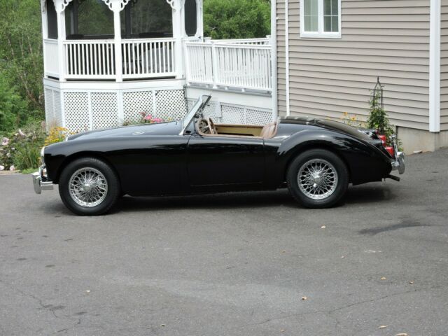 MG MGA 1959 image number 1