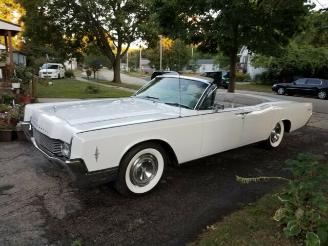 Lincoln Continental 1966 image number 0