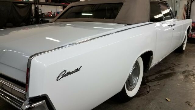 Lincoln Continental 1966 image number 25