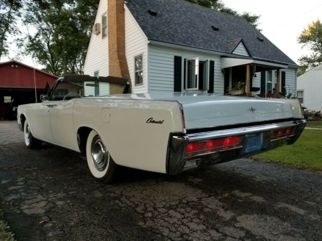 Lincoln Continental 1966 image number 26