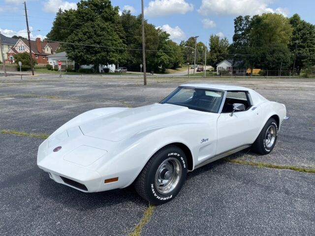 Chevrolet Corvette 1973 image number 26