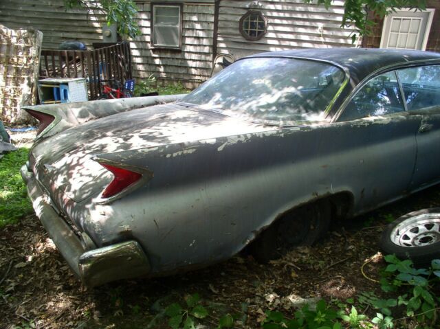 Chrysler Saratoga 1960 image number 1