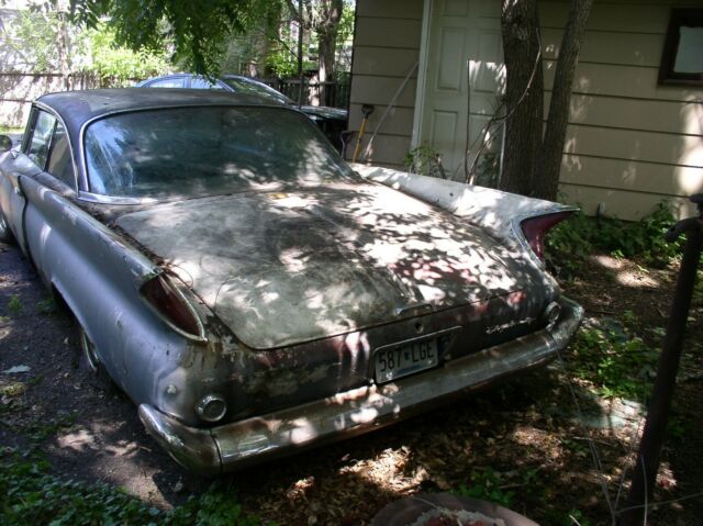 Chrysler Saratoga 1960 image number 11