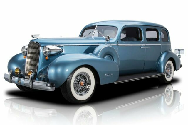 Cadillac Fleetwood 1937 image number 0