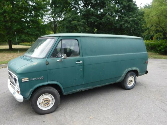 Chevrolet G20 Van 1976 image number 11