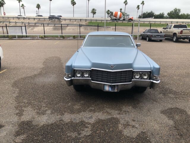 Cadillac DeVille 1969 image number 28