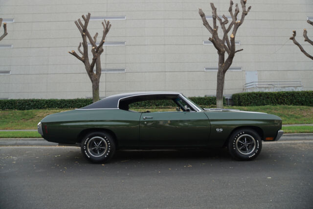 Chevrolet Chevelle SS 396/350HP V8 2 Dr Hardtop 1970 image number 2