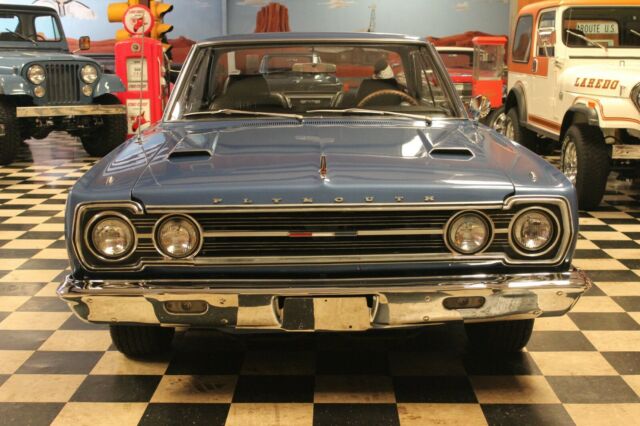 Plymouth GTX 1967 image number 1